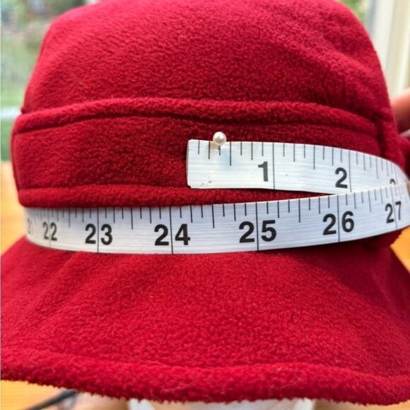 Beatrice & Zacharie red bucket hat - Picture 12 of 12